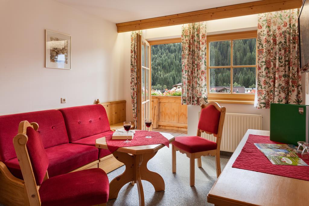 Hotel Garni Hanslerhof " Urlaub Am Bauernhof " Gerlos Bagian luar foto